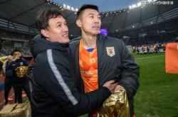 关于冲刺阶段纽约尼克斯备战中超，伤情更新细节曝光，态度坚定，更衣室氛围转暖的信息爱游戏体育